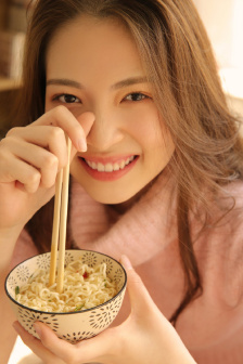 迈开腿让我看下你的小